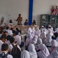 Cegah Kenakalan Remaja, Bripka Ilyas Berikan Penyuluhan di SMPN 02 Cikupa