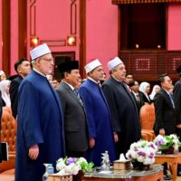 Presiden Prabowo Temui Mahasiswa Indonesia di Universitas Al-Azhar, Sampaikan Pesan Inspiratif