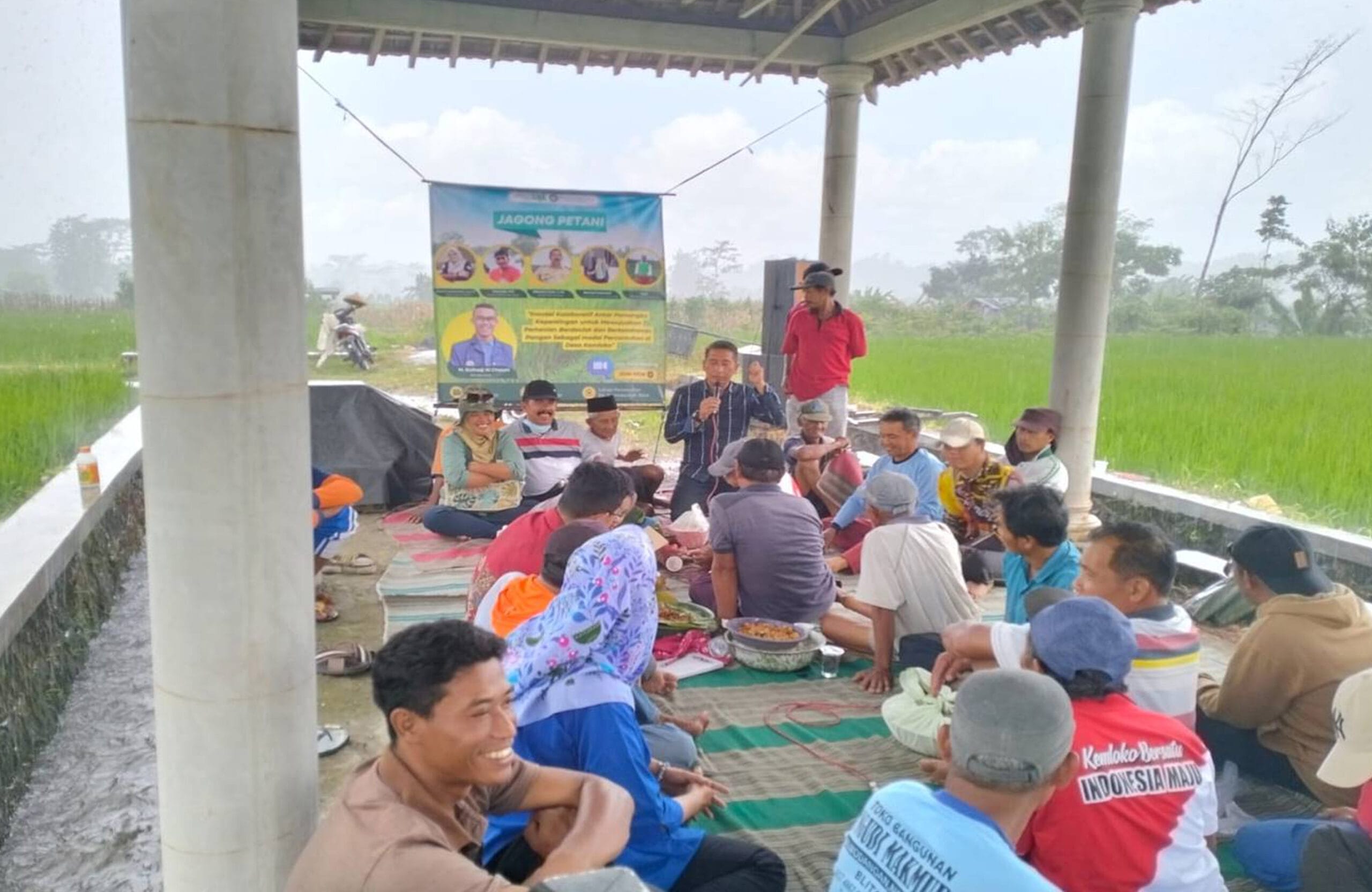 Babinsa Dan PPL Kemloko Ikuti "Jagong Petani" Diskusi Bersama Kelompok Tani Sido Makmur