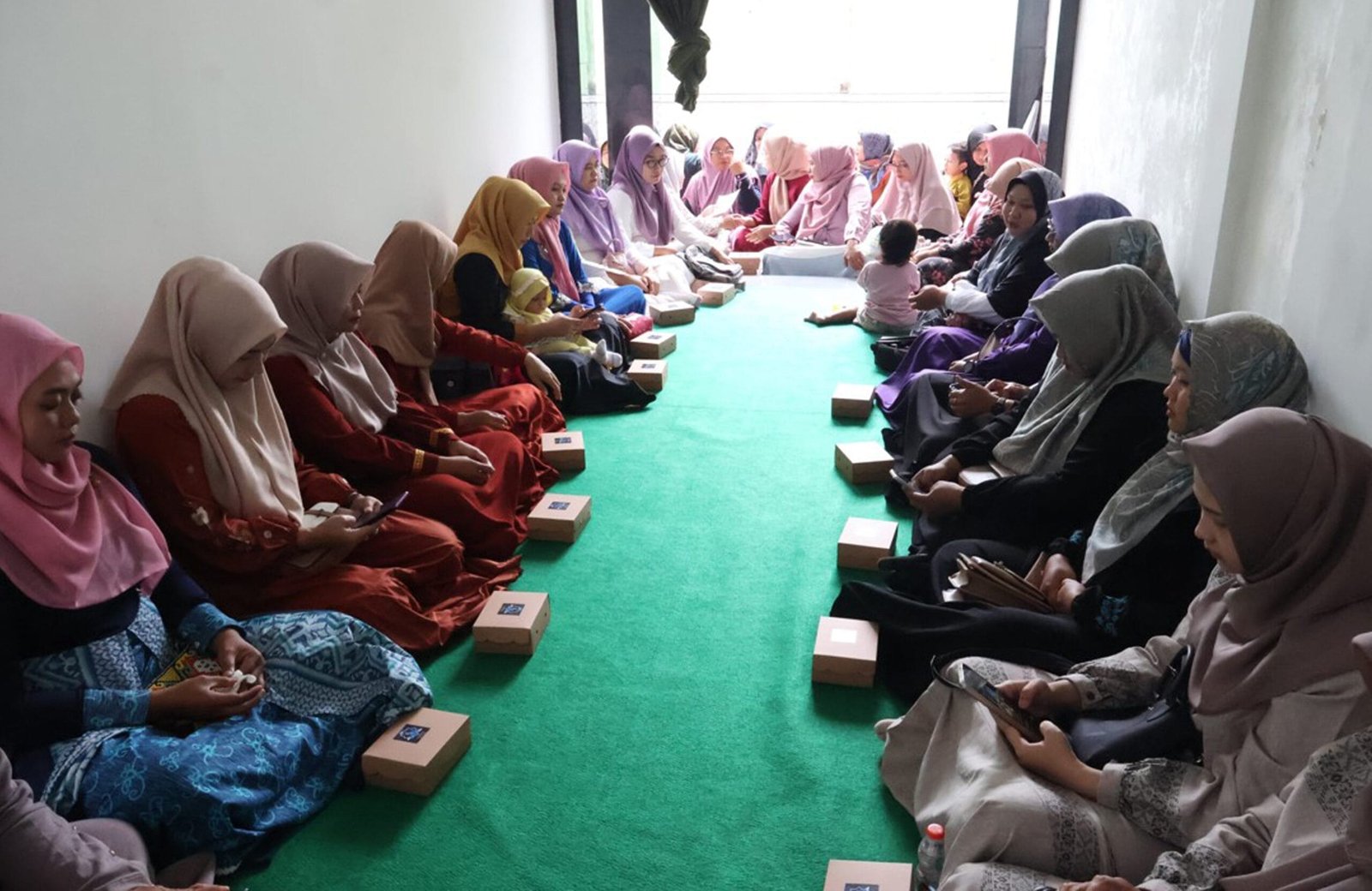 Membangun Mental Tangguh, Prajurit Beserta Persit Kodim 0808 Peringati Isra' Mi'raj Di Masjid Al-Ikhlas Blitar