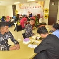 Wujud Kepedulian Sosial, Prajurit Koarmada III, Ikut Serta dalam Donor Darah di Hotel Aimas, Sorong