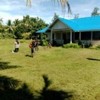 Gotong Royong TNI dan Warga, Wujudkan Posyandu yang Bersih dan Sehat Gotong Royong TNI dan Warga, Wujudkan Posyandu yang Bersih dan Sehat