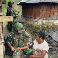 Satgas Yonif 715/Mtl Gelar Pelayanan Kesehatan kepada Masyarakat di Papua Satgas Yonif 715/Mtl Gelar Pelayanan Kesehatan kepada Masyarakat di Papua