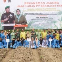 Sinergi TNI Dalam Mendukung Pemulihan Lingkungan dan Ketahanan Pangan di Wilayah Kukar Sinergi TNI Dalam Mendukung Pemulihan Lingkungan dan Ketahanan Pangan di Wilayah Kukar