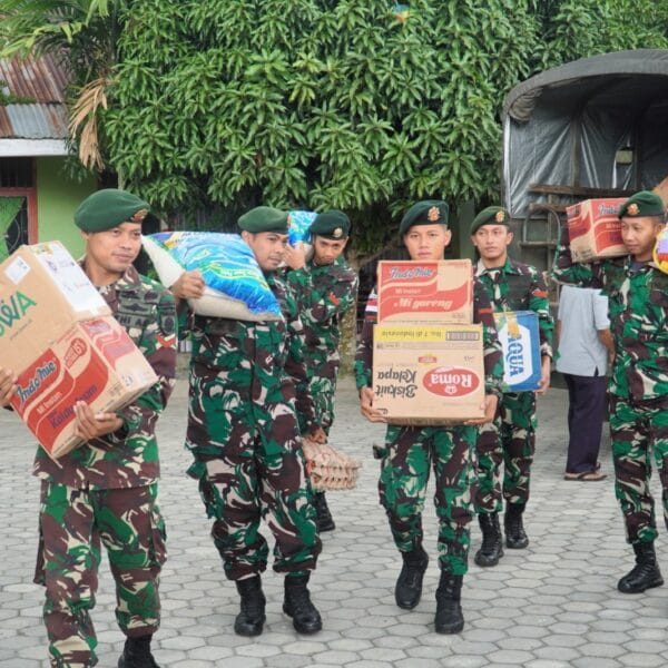 Tebar Kebaikan Ramadhan, Satgas Pamtas Yonarmed 11 Kostrad Berbagi Kebahagiaan di Panti Asuhan Aisyiyah Ruhama
