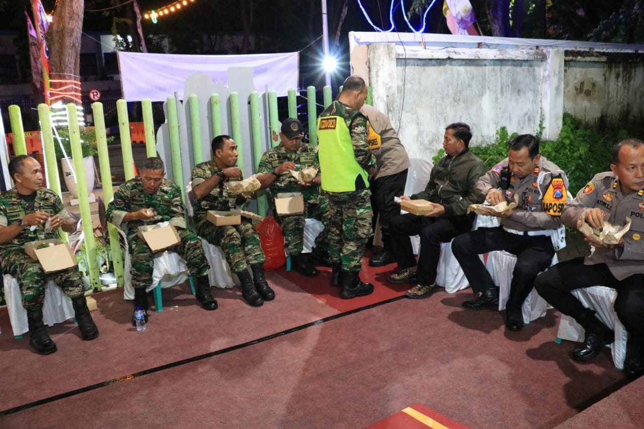 Sinergitas TNI-Polri dan Forkopimda Probolinggo Kota Terjalin Lewat Sahur Bersama