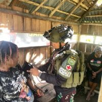 Gelar Pengobatan dan Bagi Makanan untuk Warga, Pos Kalisemen Satgas Yonif 112/DJ Dukung Kesehatan dan Jalin Kebersamaan di Bulan Suci Ramadhan Gelar Pengobatan dan Bagi Makanan untuk Warga, Pos Kalisemen Satgas Yonif 112/DJ Dukung Kesehatan dan Jalin Kebersamaan di Bulan Suci Ramadhan