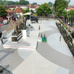 Upacara 17-an Di Museum PETA Blitar, Dandim 0808 Bacakan Amanat Panglima TNI Upacara 17-an Di Museum PETA Blitar, Dandim 0808 Bacakan Amanat Panglima TNI