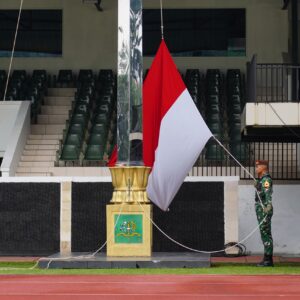 Wagub Akmil Pimpin Upacara Bendera Sampaikan Amanat Panglima TNI