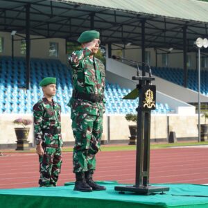 Upacara Bendera Minggu Ketiga April 2025 Inspektur Akmil Tekankan Kedisiplinan dan Semangat Kebangsaan