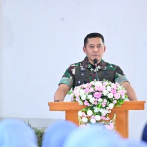 Danlanud Laksanakan Halal Bihalal Dengan Pengurus PIA Ardhya Garini Cabang 7/D.II Lanud Sultan Hasanuddin