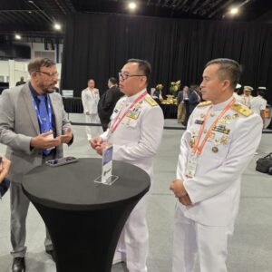 Bakamla RI Courtesy Call dengan Commandant SPCG di IMDEX Asia 2025
