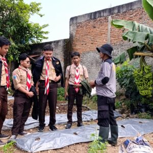 Polsek Cikupa Laksanakan Program Polisi Peduli Pengangguran di Desa Pasir Jaya Polsek Cikupa Laksanakan Program Polisi Peduli Pengangguran di Desa Pasir Jaya