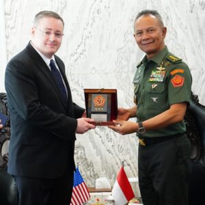 Tingkatkan Keamanan Kawasan, Kasum TNI Terima Deputi Pertahanan AS
