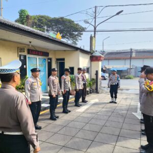 Serah Terima Tugas Jaga di Polsek Cikupa Berjalan Lancar, Kondisi Tahanan dan Inventaris Aman Serah Terima Tugas Jaga di Polsek Cikupa Berjalan Lancar, Kondisi Tahanan dan Inventaris Aman