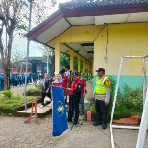 Polsek Widang Pengamanan Jalan Sehat Dies Natalis SMKN