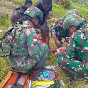 Sehat dan Ceria, Satgas Yonif 715/Mtl Melayani Masyarakat Dengan Hati Sehat dan Ceria, Satgas Yonif 715/Mtl Melayani Masyarakat Dengan Hati