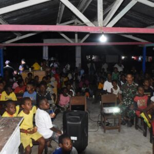 Meriahnya Nobar Film Pembangunan di Pigapu: Roti dan Susu Jadi Pembuka Meriahnya Nobar Film Pembangunan di Pigapu: Roti dan Susu Jadi Pembuka