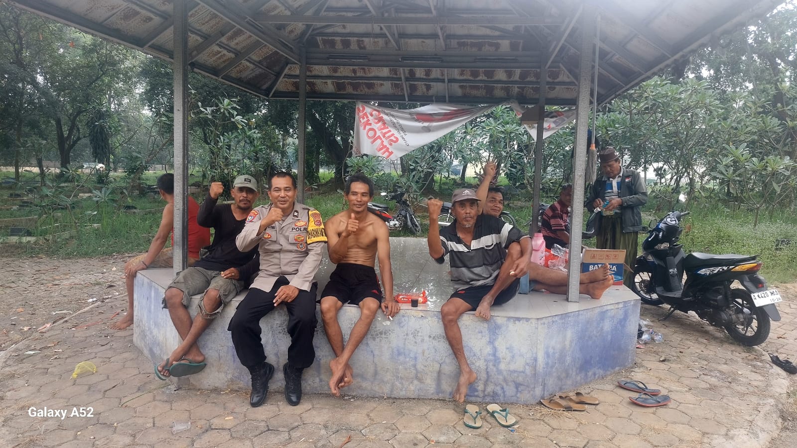 Bhabinkamtibmas Desa Sukadamai Laksanakan Program “Polisi Peduli Pengangguran” di Cikupa