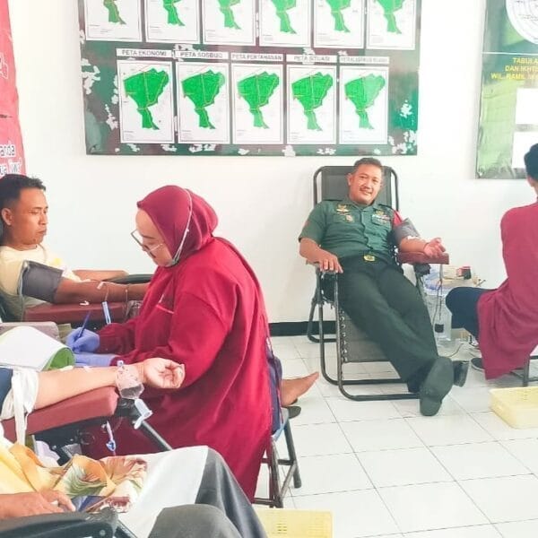 Peduli Kesehatan Masyarakat, Koramil Kepohbaru Bojonegoro Gelar Bakti Sosial Donor Darah