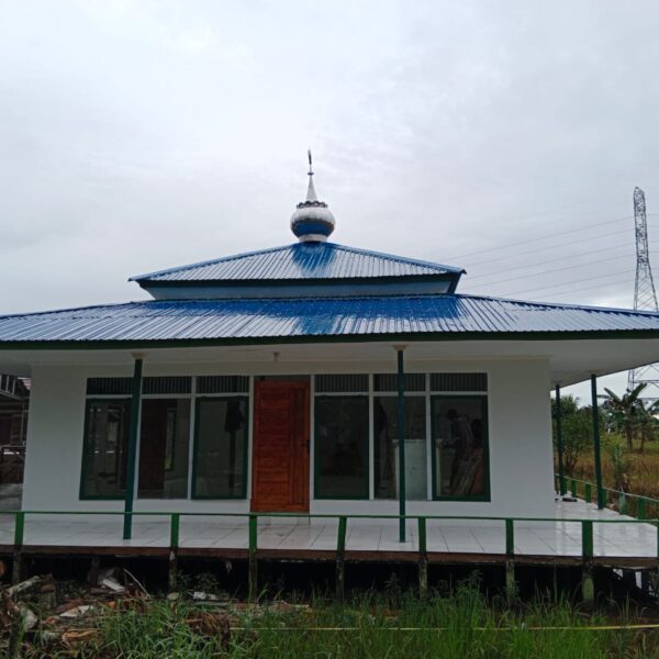 Rehab Langgar Darussalam Tuntas, TMMD Kodim 1002/HST Serahkan ke Warga