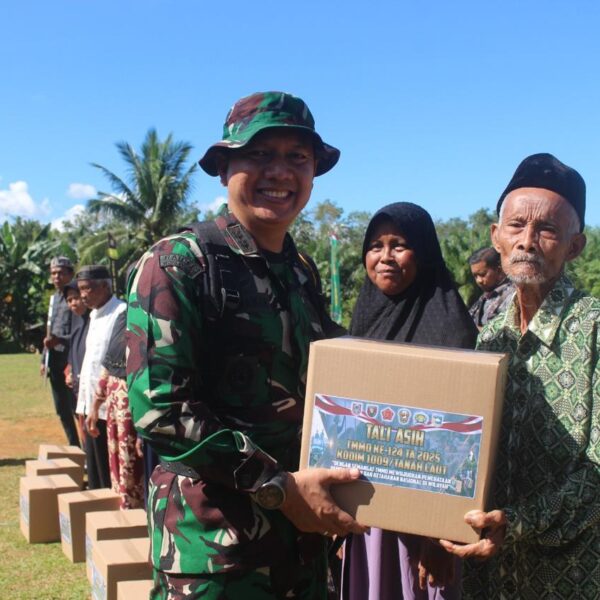Kasdam VI/Mulawarman Resmi Tutup TMMD Ke-124 di Tanah Laut
