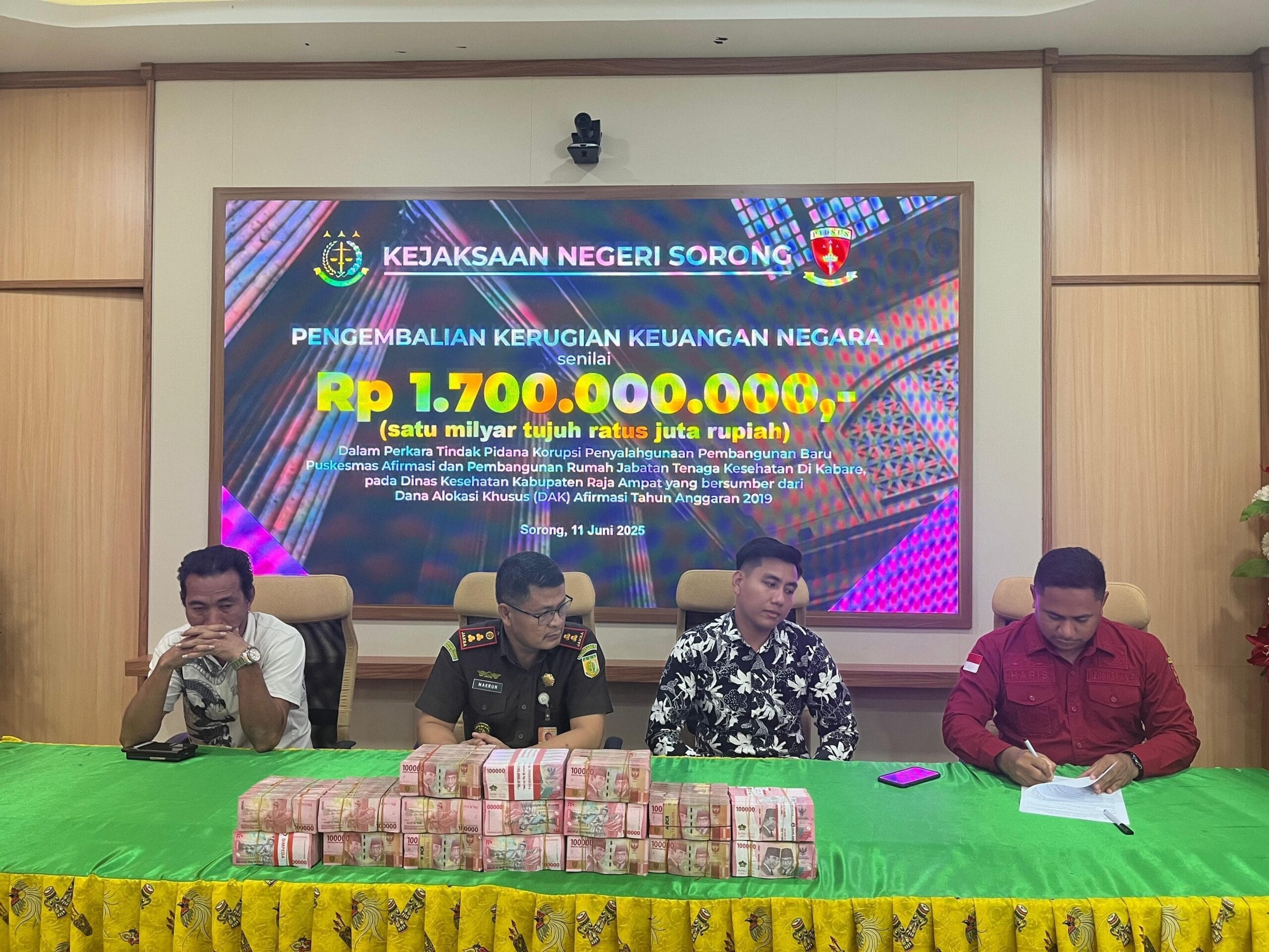 Terdakwa Korupsi Kembalikan Rp1,7 Miliar, Kejari Sorong Tegaskan Komitmen Lawan Korupsi