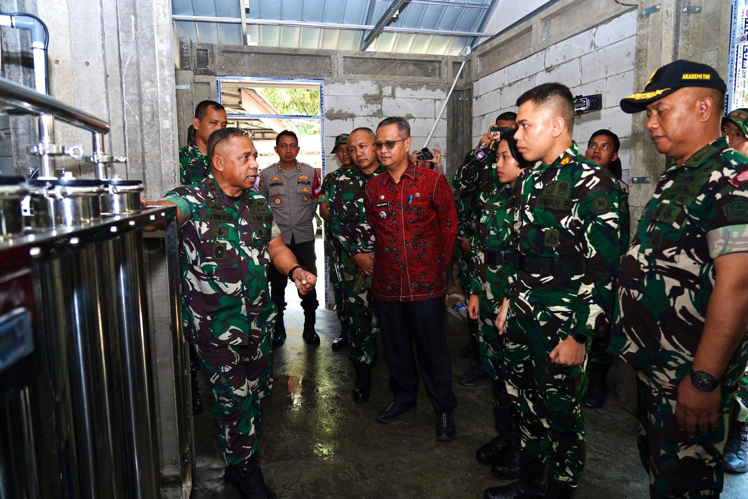 Gubernur Akmil Kunjungi Taruna dan Tinjau Proyek Desalinasi di Latsitarda Nusantara XLV/2025