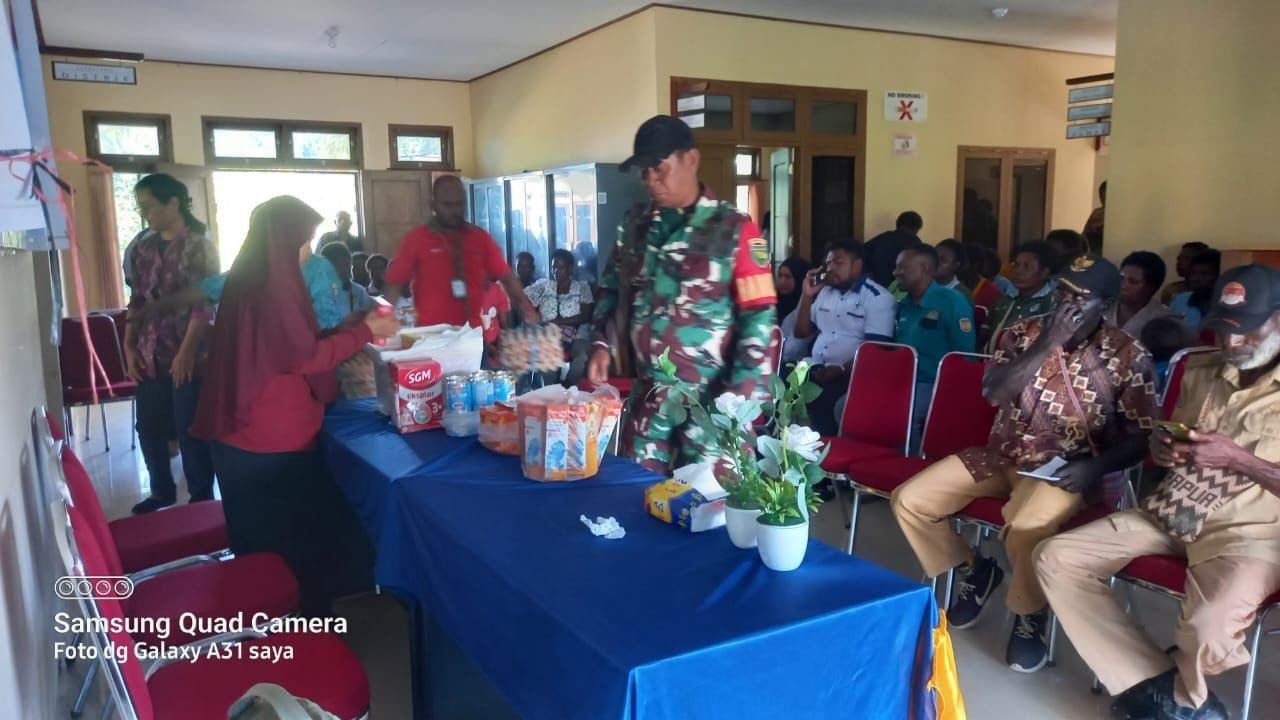 Babinsa Koramil Kokonao Melaksanakan Pendampingan Kegiatan Pembinaan Terpadu Kampung KB Di Wilayah Binaan