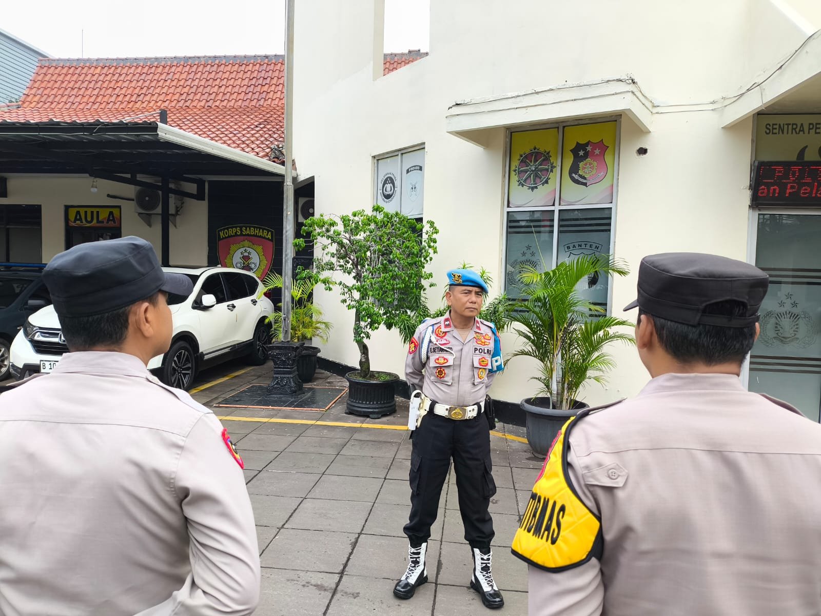 Apel Pagi dan Pengecekan Rutin, Polsek Cikupa Tingkatkan Disiplin dan Kesiapsiagaan Personel