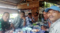 Menjelang Masa Pindah Tugas di Tempat Yang Baru, Inilah Bukti Kebersamaan Serda Junaidi Sebagai Babinsa Resang Bersama Warga Masyarakat Binaannya