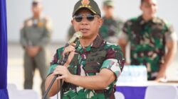 Panglima TNI Bersama Menhan RI Tinjau Pasukan Defile Untuk Bastille Day Prancis