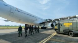 TNI Bergerak Cepat Tanggapi Ancaman Bom Kedua Kalinya Pada Pesawat Pembawa Jemaah Haji, Seluruh Penumpang Selamat dan Aman