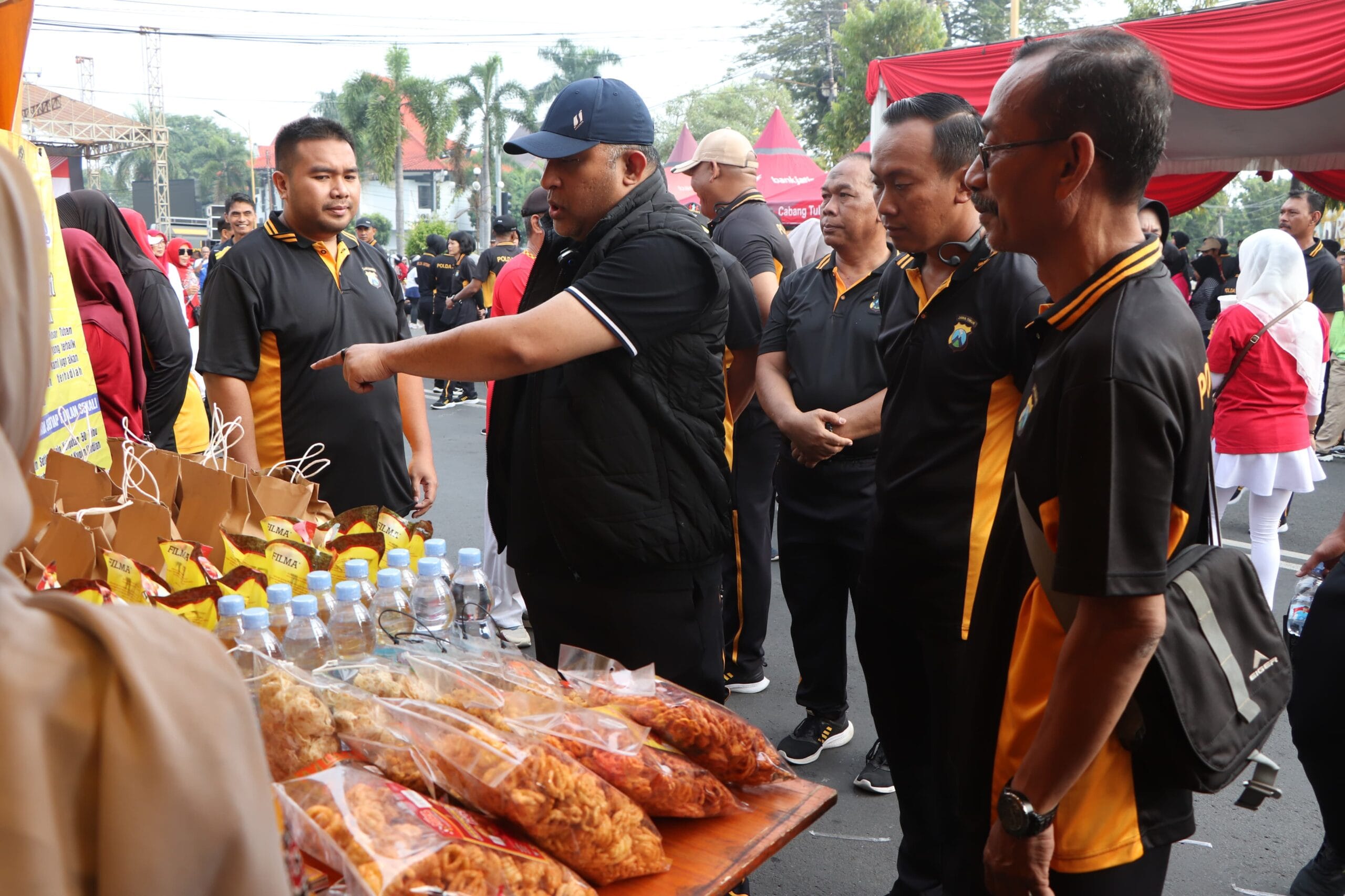Semarak Hari Bhayangkara ke-79, Polres Tuban Gelar Pelayanan Publik Terpadu di Tengah CFD