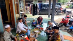 Bhabinkamtibmas Desa Sukadamai Takziah ke Rumah Duka Warga, Jalin Silaturahmi dan Sampaikan Pesan Kamtibmas