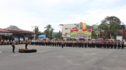 Kapolresta Sorong Kota Pimpin Langsung Upacara Kenaikan Pangkat Personel Polresta Sorong Kota