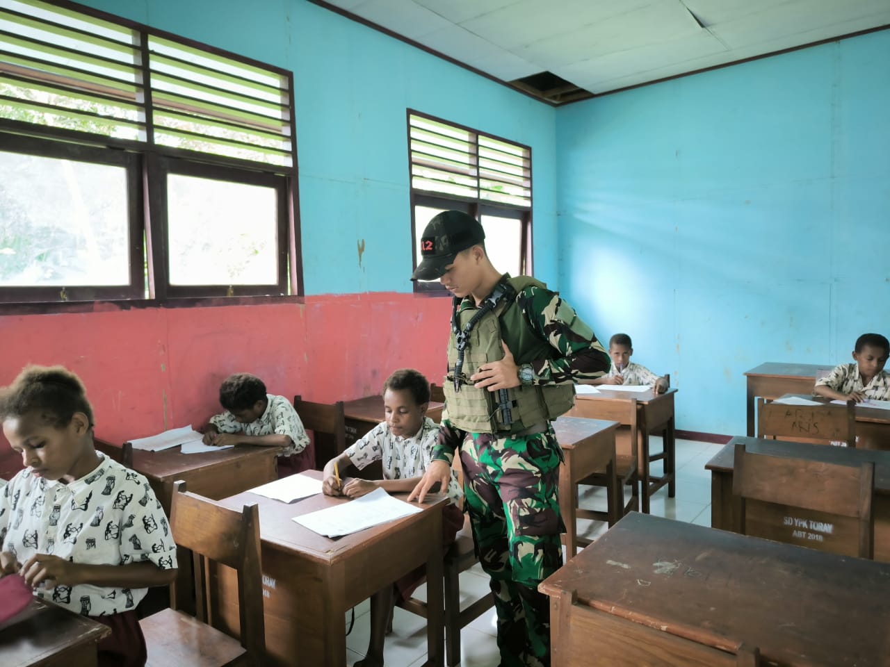 Tangan Teduh di Perbatasan: Membentuk Generasi Emas