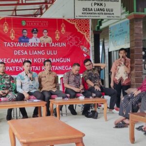Pererat Silaturahmi Babinsa Liang Hadiri Tasyakuran Di Desa Binaan Pererat Silaturahmi Babinsa Liang Hadiri Tasyakuran Di Desa Binaan