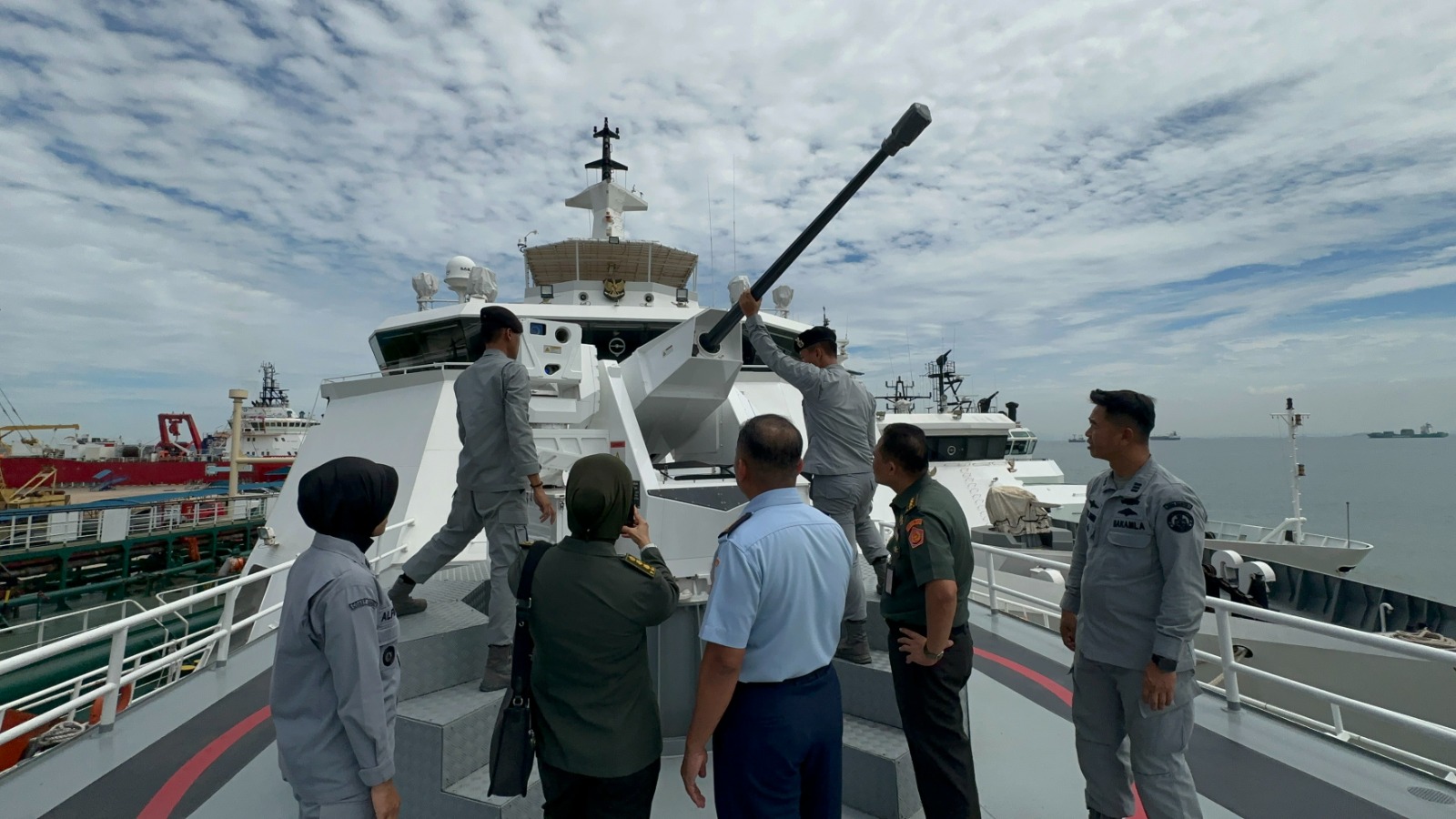 Sistem Persenjataan KN Tanjung Datu-301 Ditinjau Kemhan RI