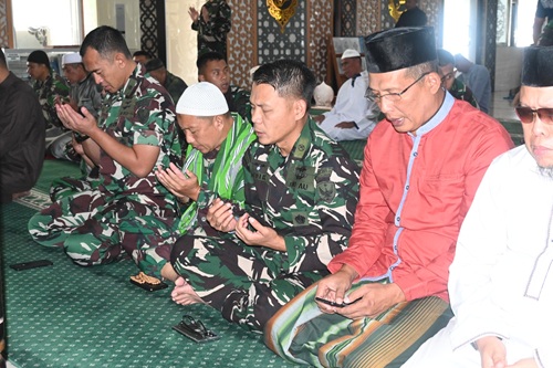 Lanud Sultan Hasanuddin Gelar Doa Bersama Untuk Keselamatan Dan Kelancaran Latihan Sikatan Daya Tahun 2025