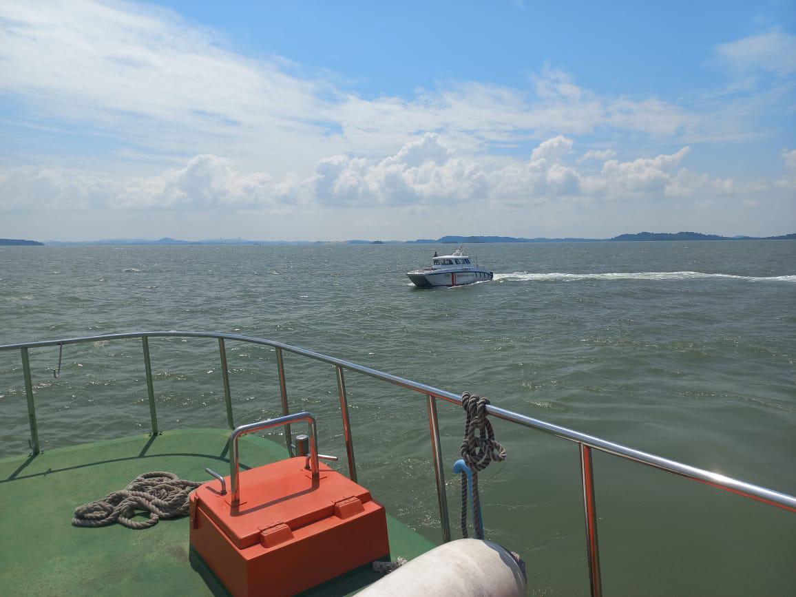 Bakamla RI Cari Dua Korban Kapal Terbalik di Perairan Batam