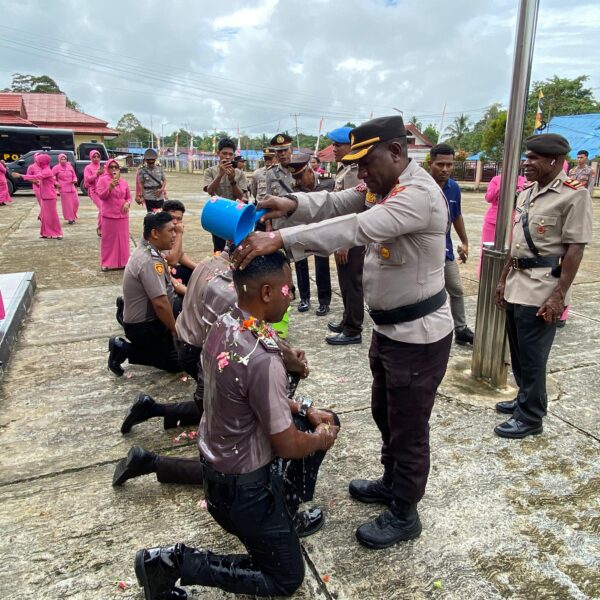 Kapolres Maybrat Pimpin Upacara Kenaikan Pangkat, Momentum Penghargaan bagi Pengabdian