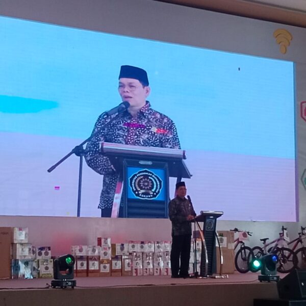 Gubernur Elisa Kambu Hadiri Tabligh Akbar dan Milad ke-7 UNIMUDA: Papua Barat Daya Bergerak Bersama Semangat Hijrah
