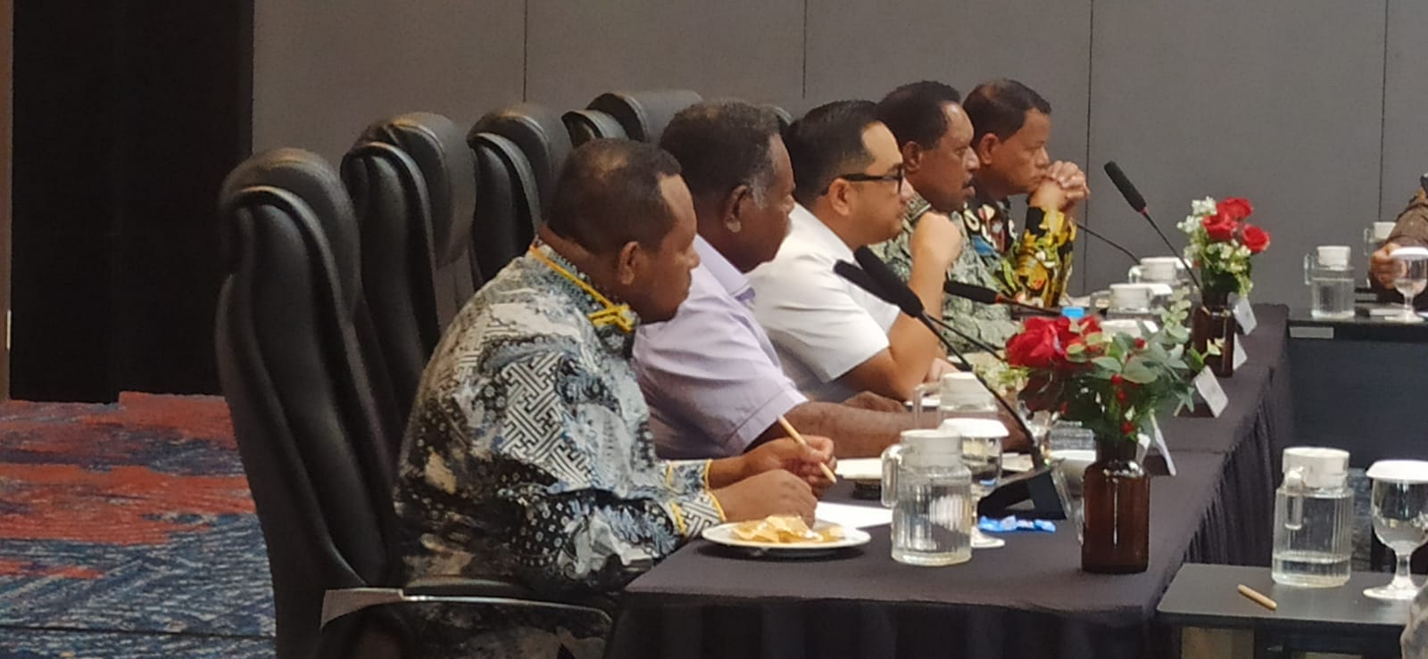 Ketua Komisi II DPR RI Tegaskan Komitmen Perjuangkan Aspirasi Papua Barat Daya di Sorong