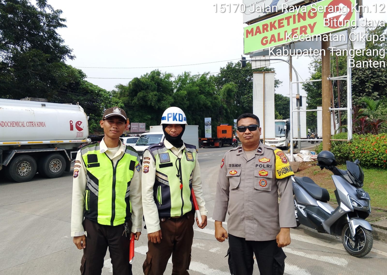 Sambang Satpam, Bhabinkamtibmas Polsek Cikupa Ajak Jalin Komunikasi Baik Demi Kamtibmas Kondusif