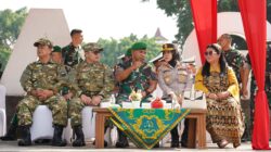 Taruna Akmil Tingkat III dan IV TP 2024/2025 Laksanakan Kirab Pamitan di Kota Magelang