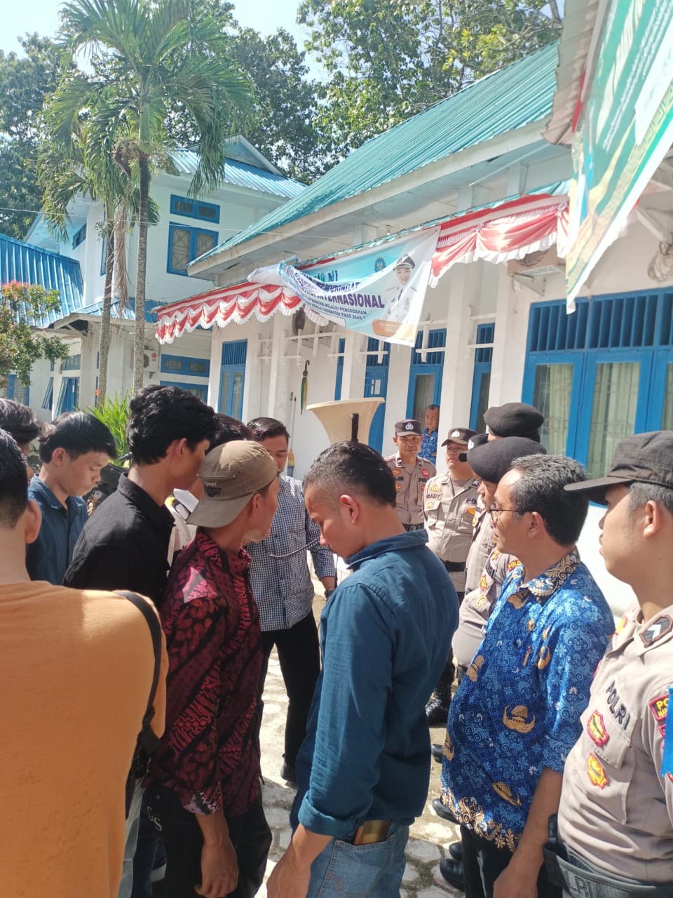 Alih-Alih Transparansi, Inspektorat Mandailing Natal Justru Emosional di Hadapan Demonstran