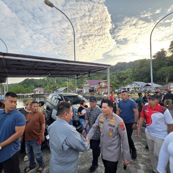 Aksi Cepat Polda Sulut Evakuasi Korban KM Barcelona 5: Sinergi TNI-Polri Selamatkan 284 Nyawa di Laut Talise