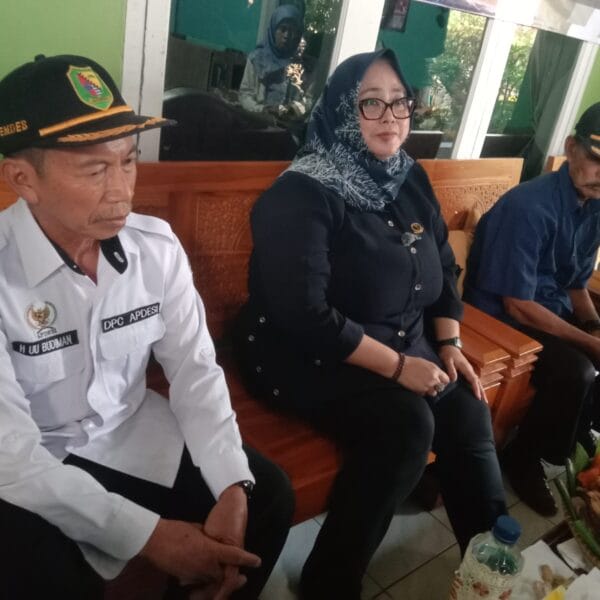 Dra. Hj Tia Fitriani Anggota DPRD Provinsi Jabar Dapil Kabupaten Bandung Fraksi Nasdem , Kades Harus Segera Miliki Akun Desa