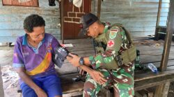 Periksa, Obati, Edukasi! Cara Satgas Yonif 312/Kala Hitam Jaga Kesehatan Warga